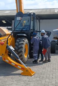 Telehandler gresik