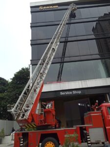 Rental skylift surabaya