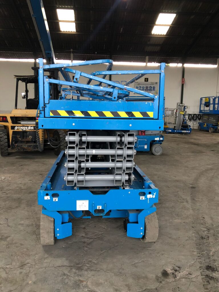 Rental scissorlift surabaya